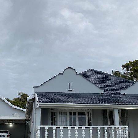 Beautiful Villa - Scottburgh, Durban Buitenkant foto