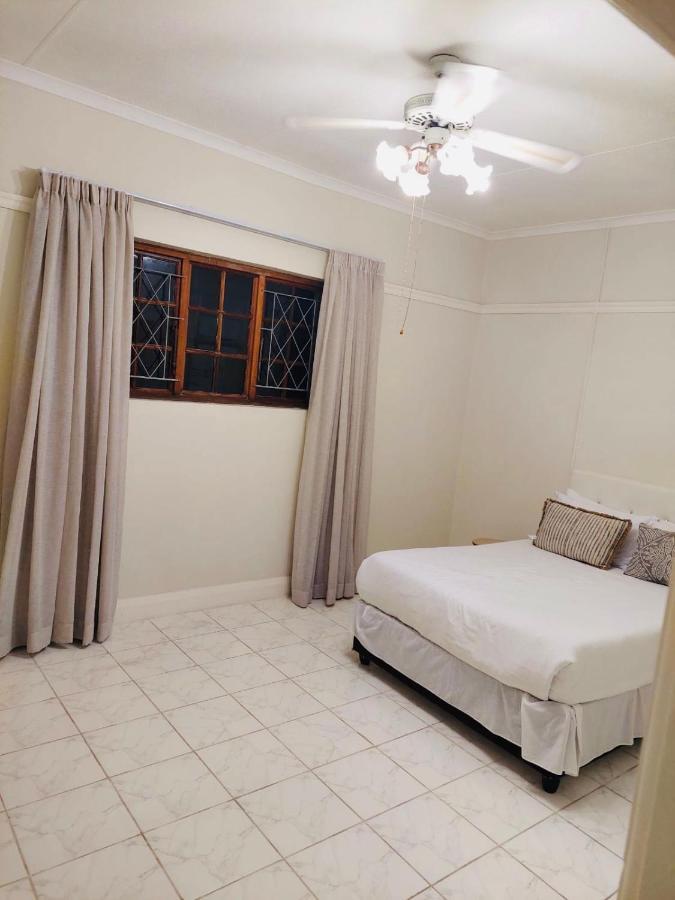 Beautiful Villa - Scottburgh, Durban Buitenkant foto